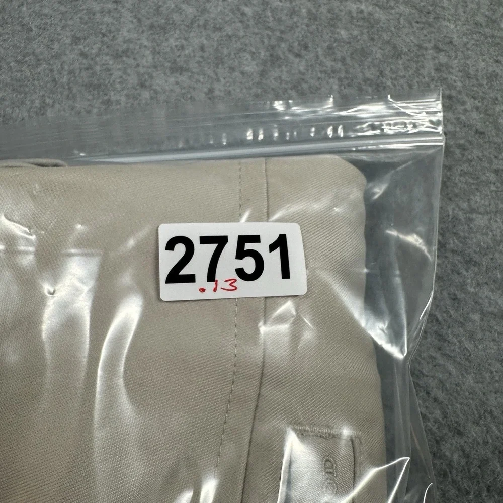 IZOD PerformX Golf Shorts Mens 44 Beige‎ Stretch Lightweight Zip Pocket